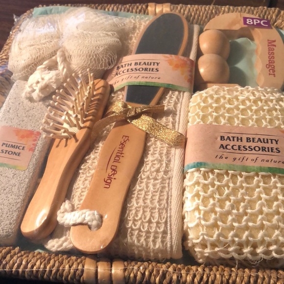 Unlisted Bath Bath Beauty Accessories 8 Pc New Poshmark